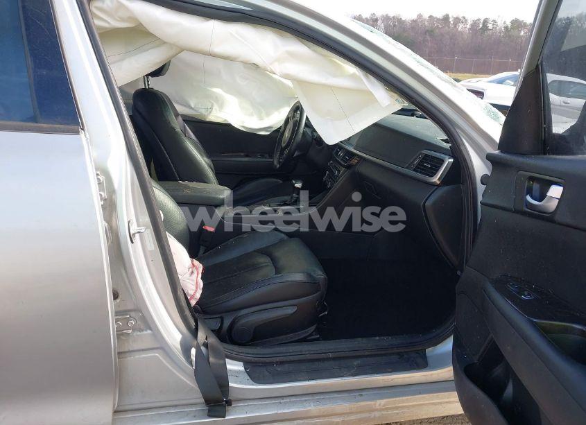 Photo 5 of 2017 Kia Optima EX (VIN 5XXGU4L38HG126102)