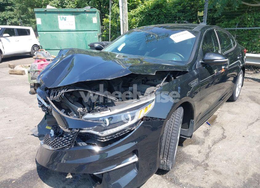 Photo 2 of 2017 Kia Optima EX (VIN 5XXGU4L38HG135737)