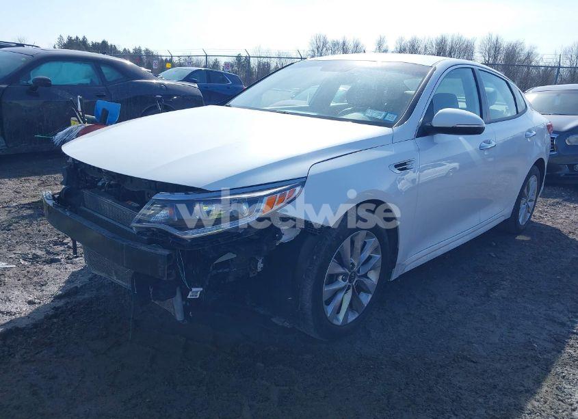Photo 2 of 2018 Kia Optima EX (VIN 5XXGU4L38JG187956)