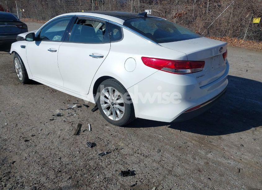 Photo 3 of 2018 Kia Optima EX (VIN 5XXGU4L38JG192817)