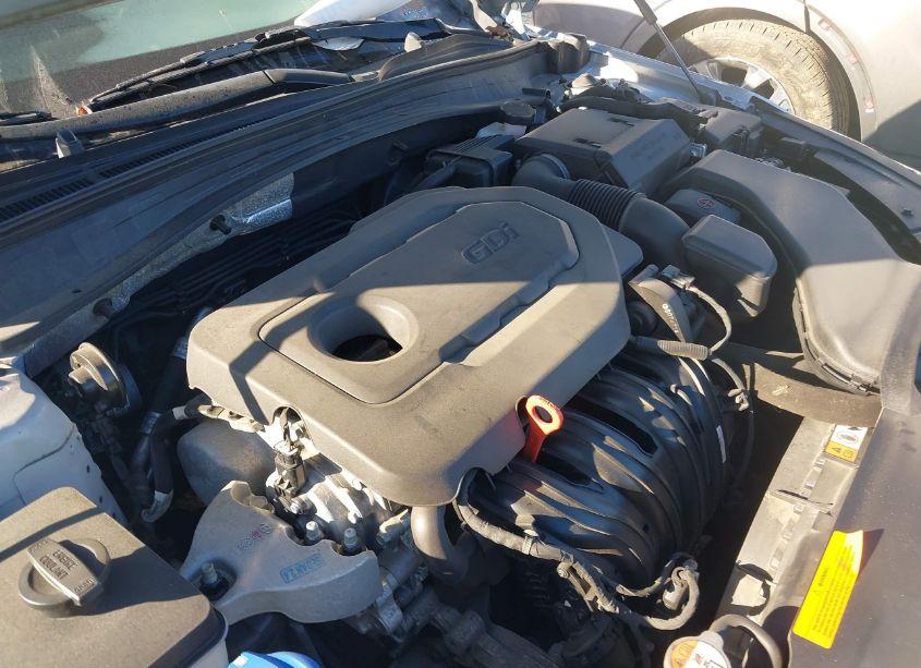 Photo 10 of 2018 Kia Optima EX (VIN 5XXGU4L38JG239134)