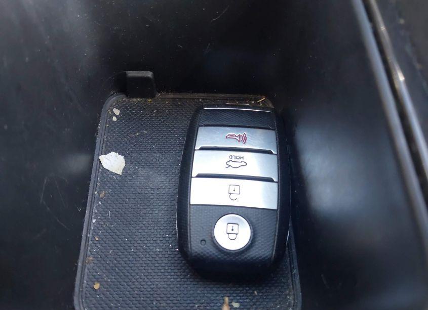 Photo 11 of 2018 Kia Optima EX (VIN 5XXGU4L38JG239134)