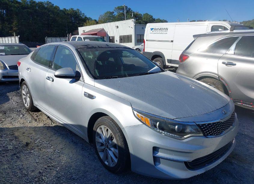 Photo 13 of 2018 Kia Optima EX (VIN 5XXGU4L38JG239134)
