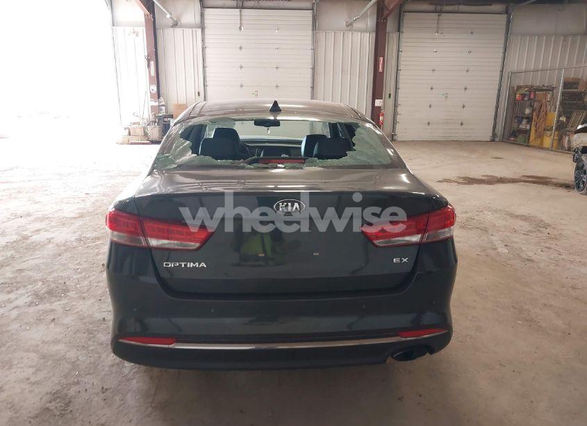 Photo 16 of 2016 Kia Optima EX (VIN 5XXGU4L39GG010289)