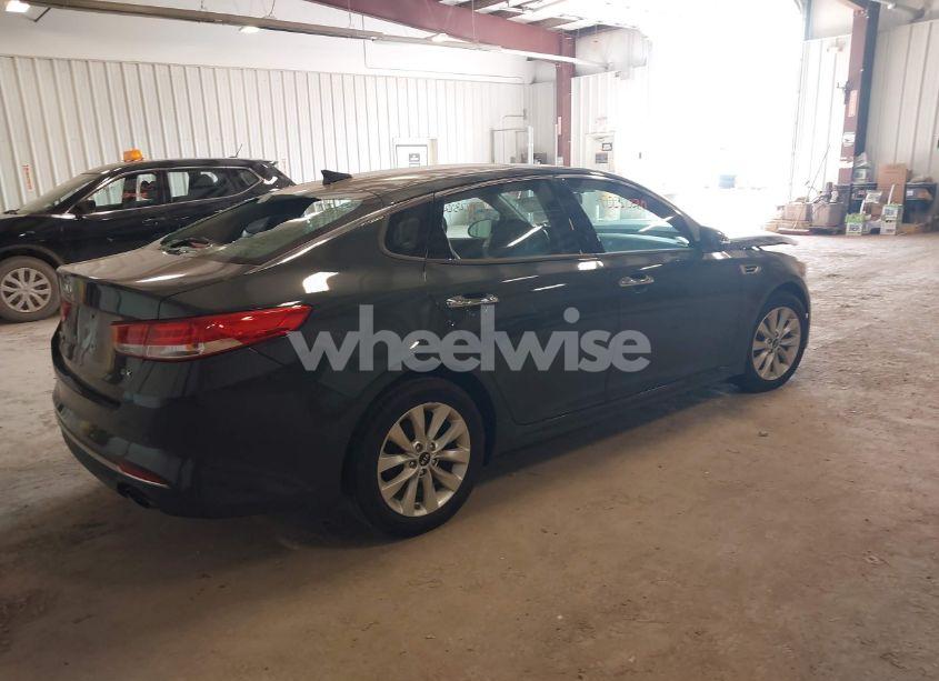 Photo 4 of 2016 Kia Optima EX (VIN 5XXGU4L39GG010289)