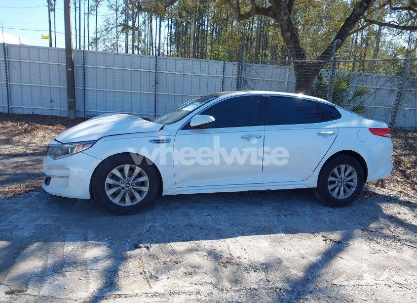 Photo 14 of 2016 Kia Optima EX (VIN 5XXGU4L39GG011524)
