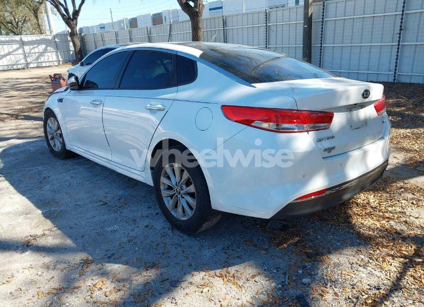 Photo 3 of 2016 Kia Optima EX (VIN 5XXGU4L39GG011524)