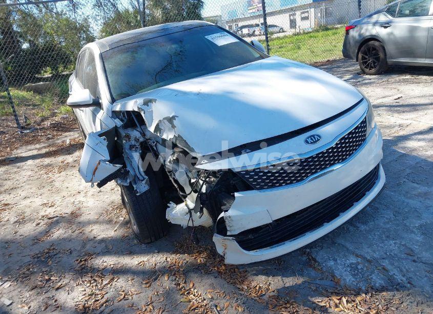 Photo 6 of 2016 Kia Optima EX (VIN 5XXGU4L39GG011524)
