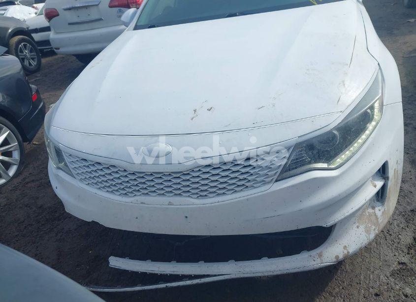 Photo 12 of 2016 Kia Optima EX (VIN 5XXGU4L39GG041624)
