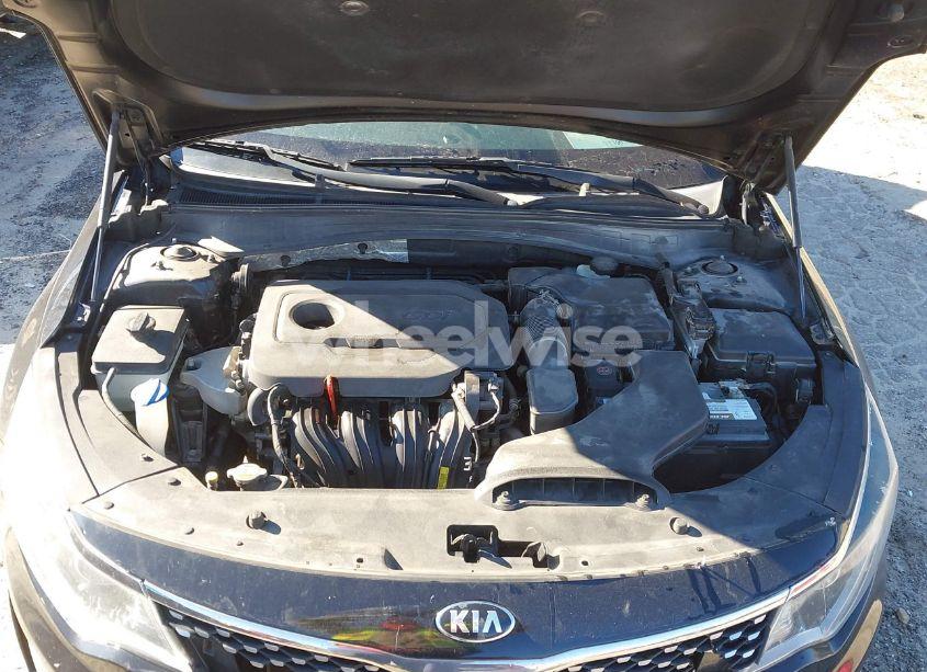 Photo 10 of 2016 Kia Optima EX (VIN 5XXGU4L39GG051022)