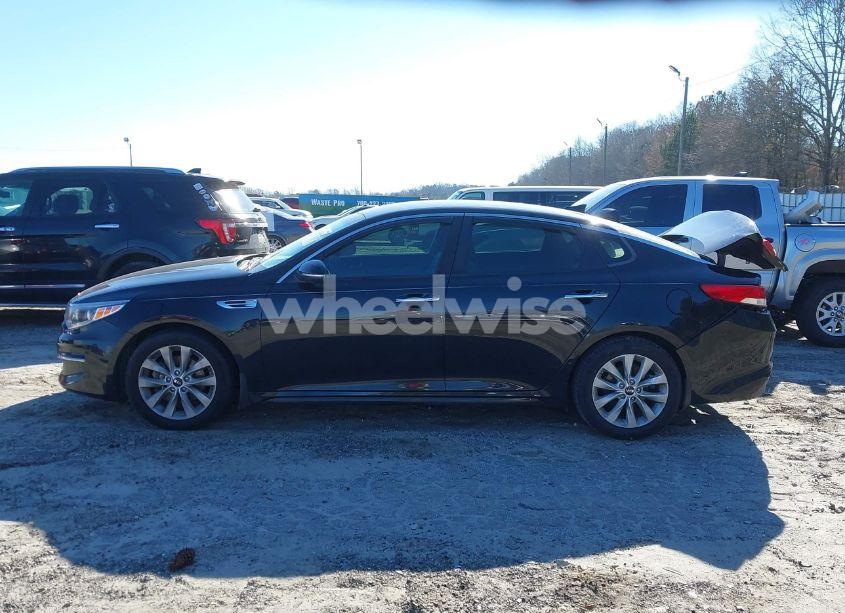 Photo 14 of 2016 Kia Optima EX (VIN 5XXGU4L39GG051022)