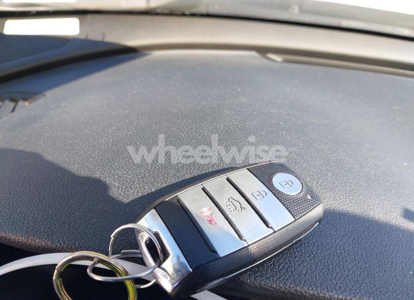 Photo 11 of 2016 Kia Optima EX (VIN 5XXGU4L39GG064837)