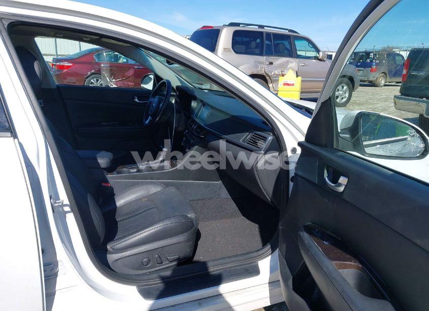 Photo 5 of 2016 Kia Optima EX (VIN 5XXGU4L39GG064837)