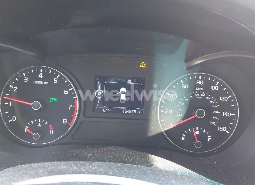 Photo 7 of 2016 Kia Optima EX (VIN 5XXGU4L39GG064837)