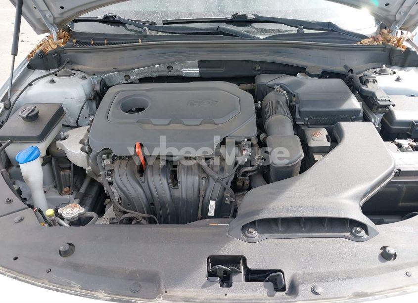 Photo 10 of 2016 Kia Optima EX (VIN 5XXGU4L39GG081251)