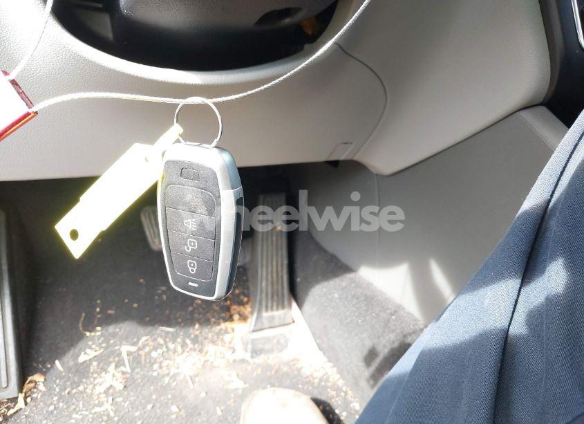 Photo 11 of 2016 Kia Optima EX (VIN 5XXGU4L39GG081251)