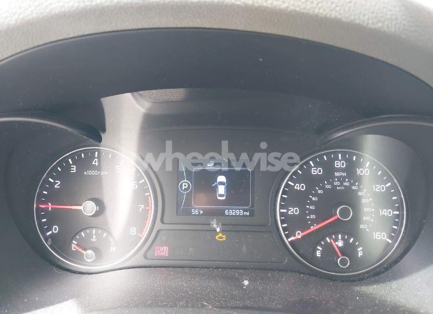 Photo 7 of 2016 Kia Optima EX (VIN 5XXGU4L39GG081251)