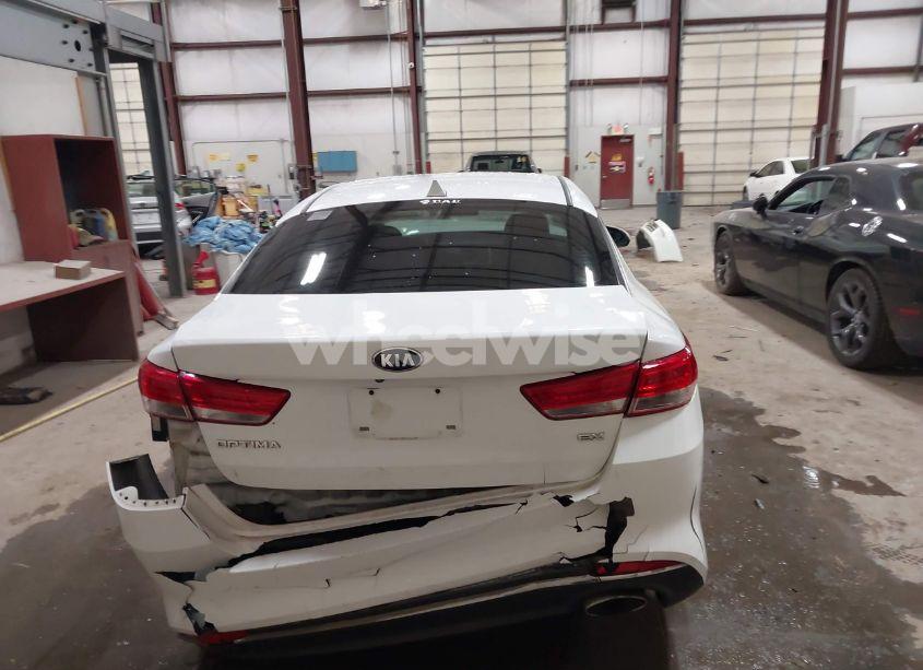 Photo 16 of 2016 Kia Optima EX (VIN 5XXGU4L39GG107024)