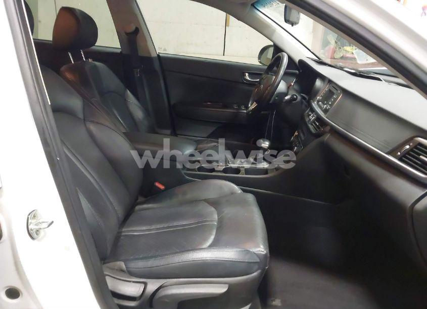 Photo 5 of 2016 Kia Optima EX (VIN 5XXGU4L39GG107024)