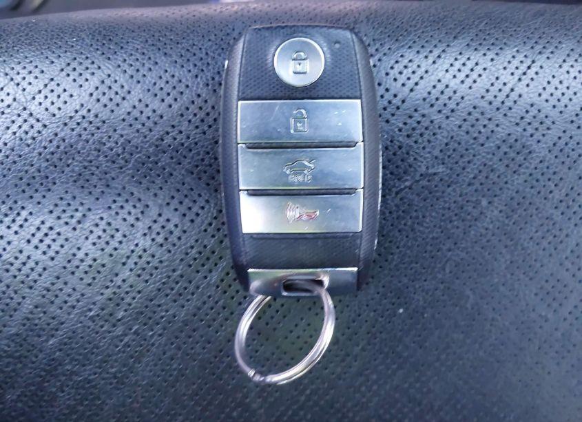 Photo 11 of 2017 Kia Optima EX (VIN 5XXGU4L39HG153115)