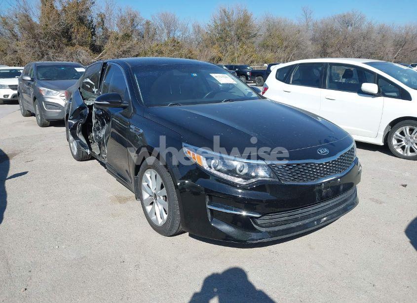 2017 Kia Optima EX (VIN 5XXGU4L39HG157889) main photo
