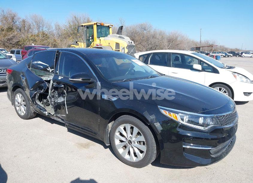 Photo 6 of 2017 Kia Optima EX (VIN 5XXGU4L39HG157889)