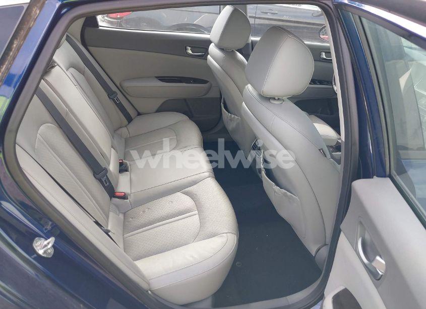 Photo 8 of 2018 Kia Optima EX (VIN 5XXGU4L39JG179008)