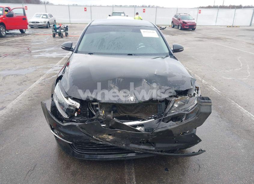 Photo 12 of 2018 Kia Optima EX (VIN 5XXGU4L39JG209317)