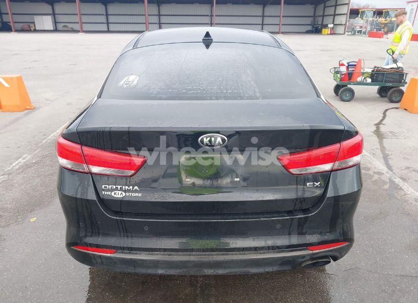 Photo 16 of 2018 Kia Optima EX (VIN 5XXGU4L39JG209317)