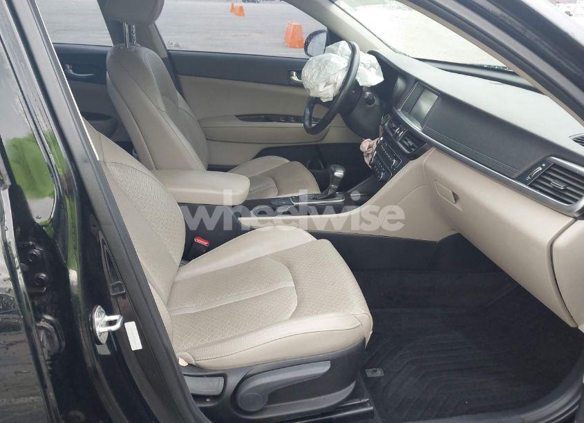 Photo 5 of 2018 Kia Optima EX (VIN 5XXGU4L39JG209317)