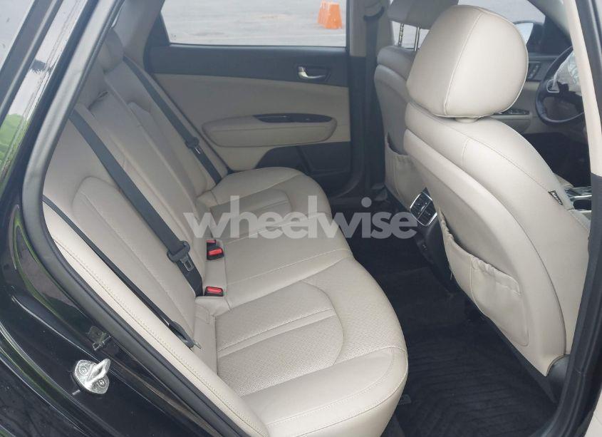 Photo 8 of 2018 Kia Optima EX (VIN 5XXGU4L39JG209317)