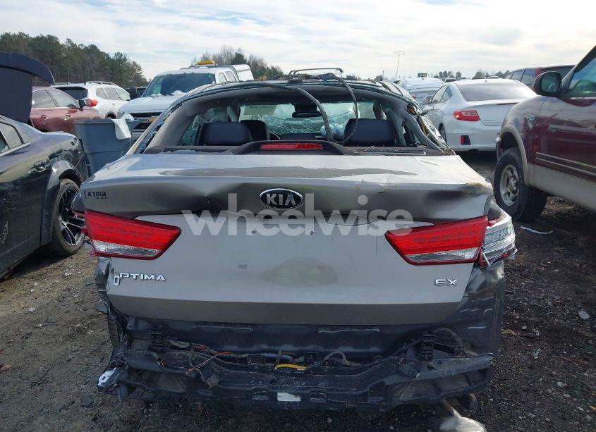 Photo 17 of 2018 Kia Optima EX (VIN 5XXGU4L39JG220852)