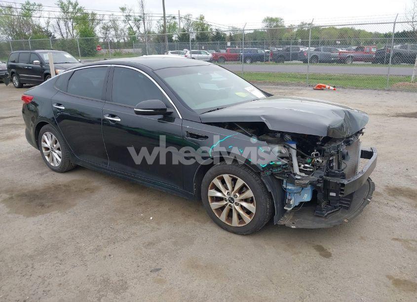 2018 Kia Optima EX (VIN 5XXGU4L39JG237859) main photo