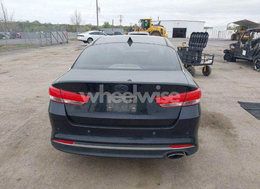 Photo 17 of 2018 Kia Optima EX (VIN 5XXGU4L39JG237859)