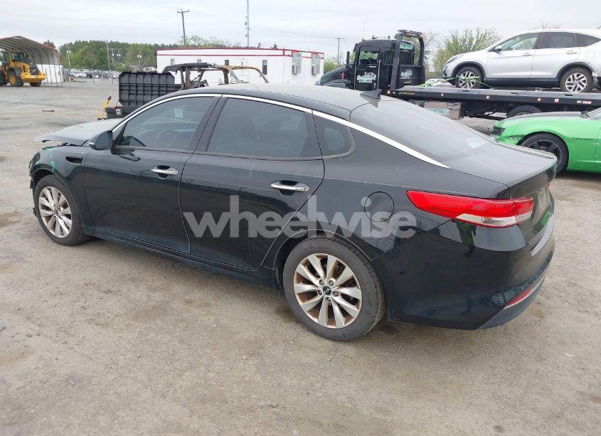 Photo 3 of 2018 Kia Optima EX (VIN 5XXGU4L39JG237859)