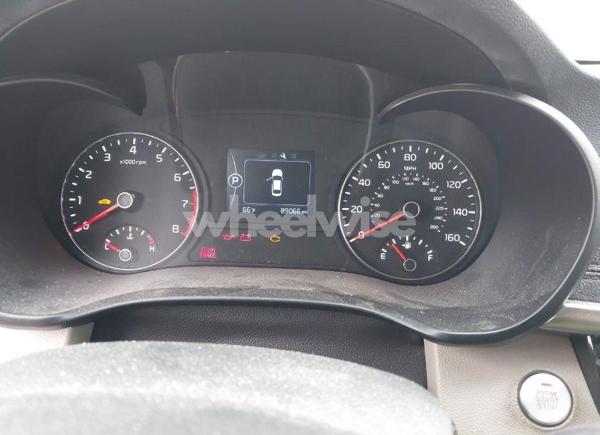 Photo 7 of 2018 Kia Optima EX (VIN 5XXGU4L39JG237859)