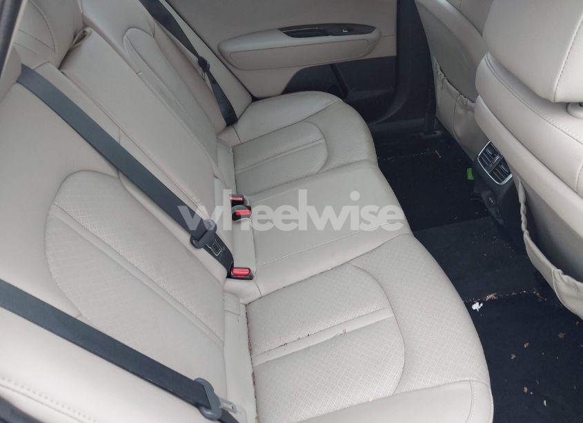 Photo 8 of 2018 Kia Optima EX (VIN 5XXGU4L39JG237859)