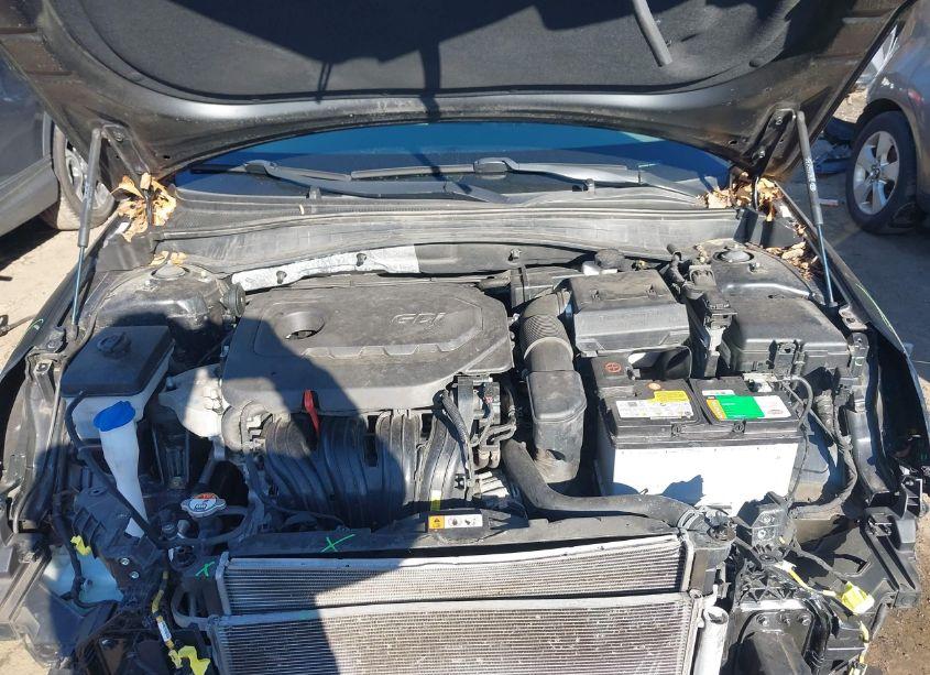 Photo 10 of 2018 Kia Optima EX (VIN 5XXGU4L39JG245606)