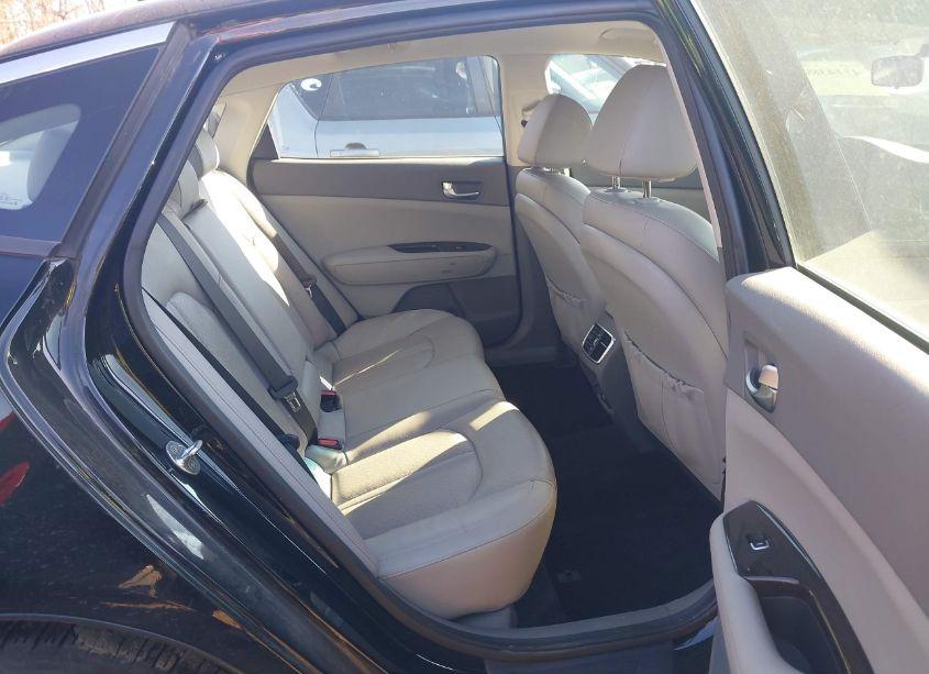 Photo 8 of 2018 Kia Optima EX (VIN 5XXGU4L39JG245606)