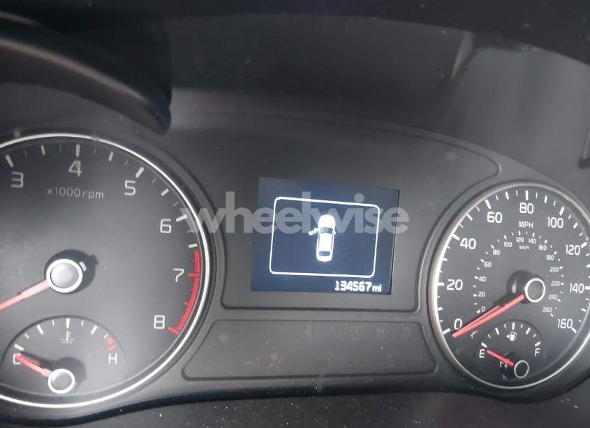 Photo 15 of 2018 Kia Optima EX (VIN 5XXGU4L39JG252068)