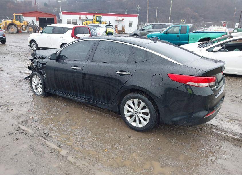 Photo 3 of 2018 Kia Optima EX (VIN 5XXGU4L39JG252975)