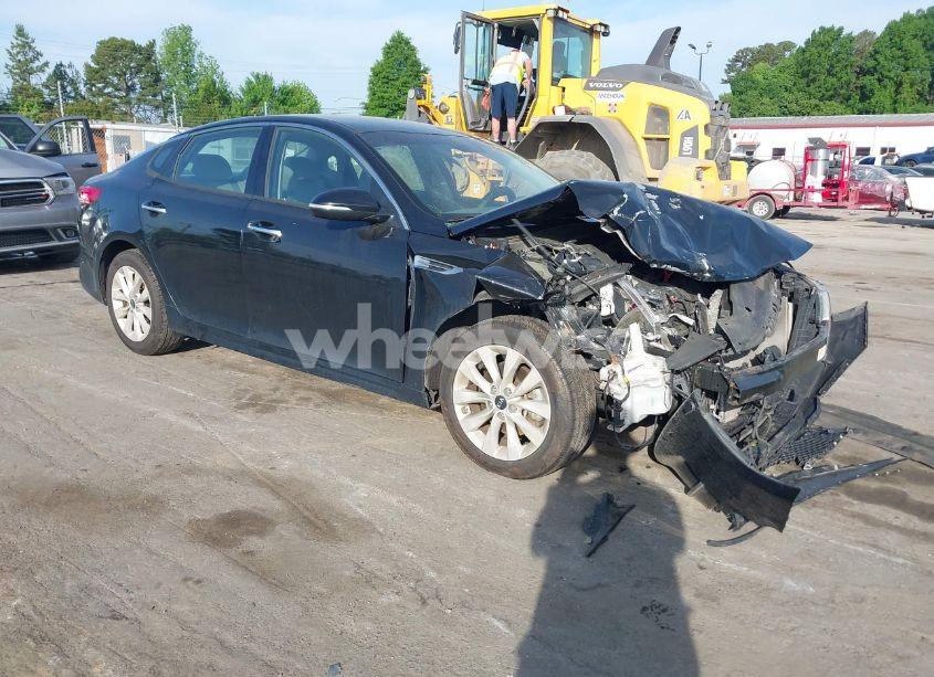 2016 Kia Optima EX (VIN 5XXGU4L3XGG033323) main photo