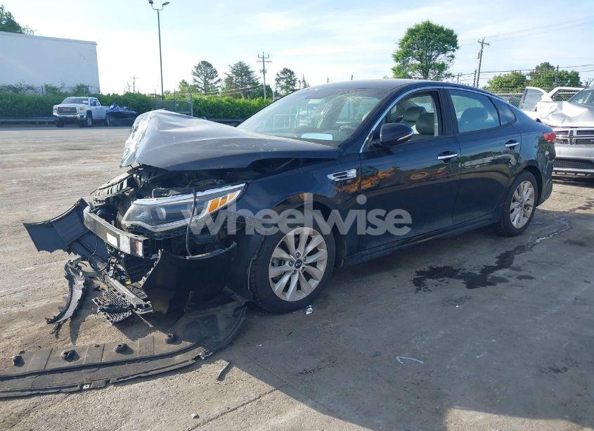 Photo 2 of 2016 Kia Optima EX (VIN 5XXGU4L3XGG033323)