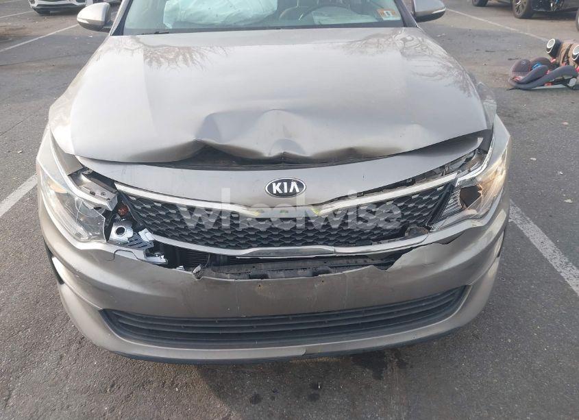 Photo 6 of 2016 Kia Optima EX (VIN 5XXGU4L3XGG064278)