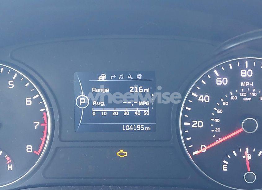 Photo 15 of 2016 Kia Optima EX (VIN 5XXGU4L3XGG078374)
