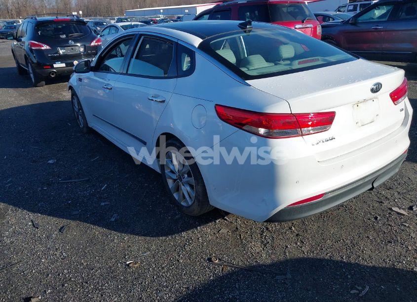 Photo 3 of 2016 Kia Optima EX (VIN 5XXGU4L3XGG078374)