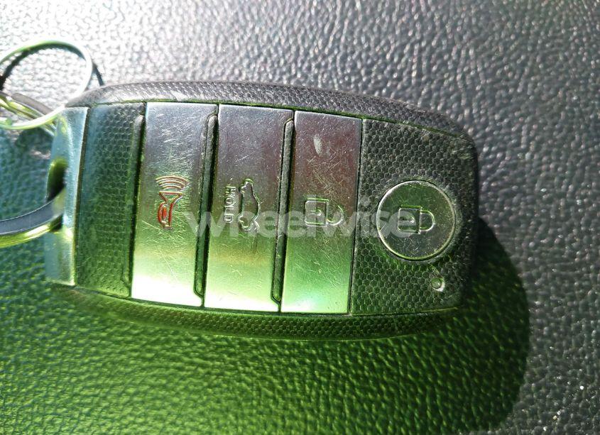 Photo 11 of 2016 Kia Optima EX (VIN 5XXGU4L3XGG087429)