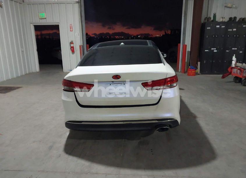 Photo 16 of 2016 Kia Optima EX (VIN 5XXGU4L3XGG087429)