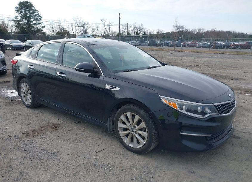2016 Kia Optima EX (VIN 5XXGU4L3XGG095398) main photo