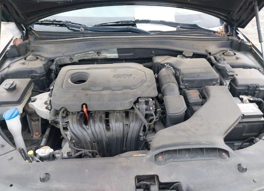 Photo 10 of 2016 Kia Optima EX (VIN 5XXGU4L3XGG095398)